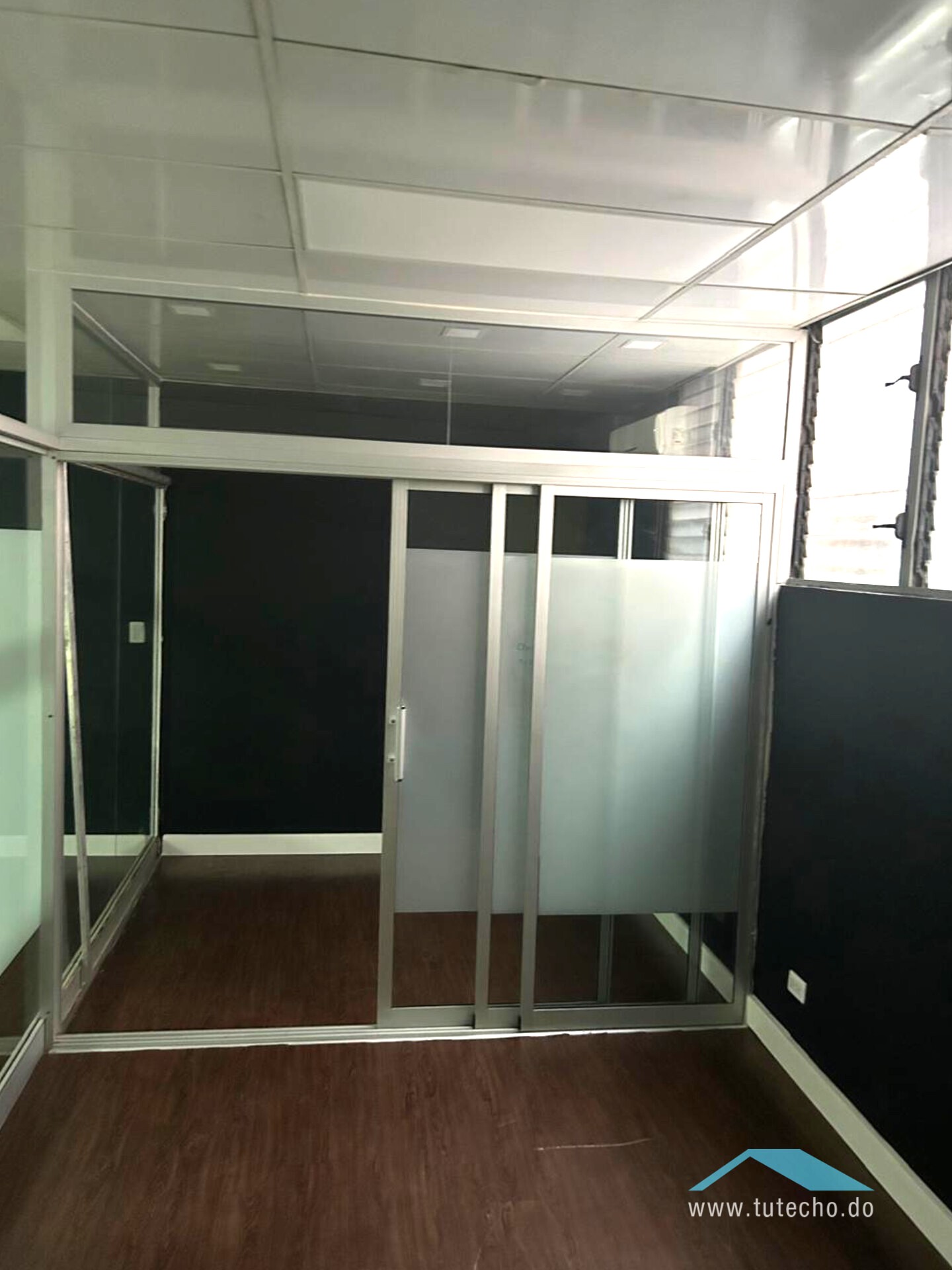 ALQUILO LOCAL EN PLAZA CÉNTRICA – PIANTINI