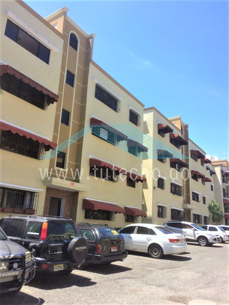 VENDO APTO. 74mts., 2H, 2B, 1P – ARROYO HONDO